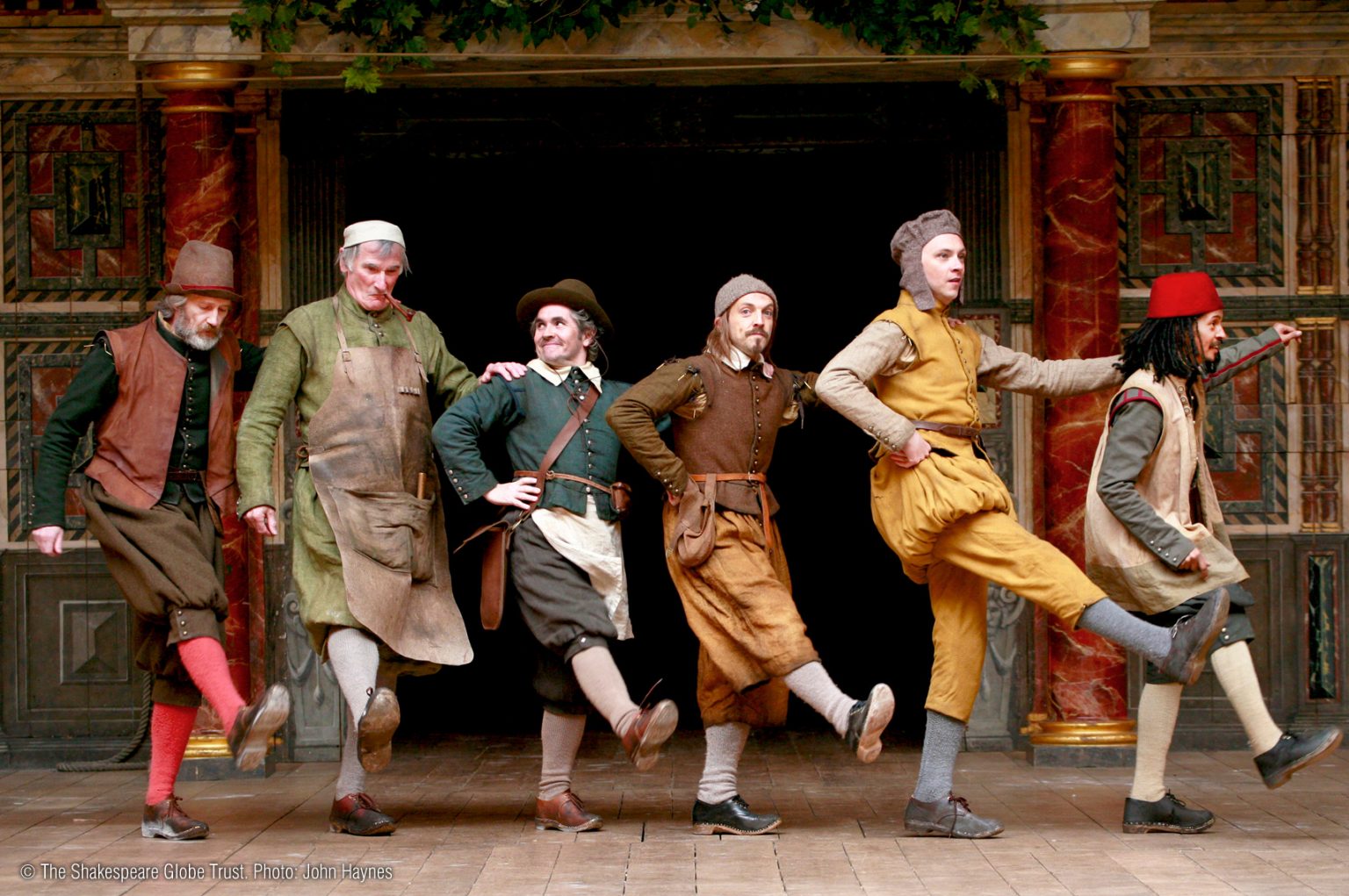 shakespeare acting influences clf shakespeares shakespearesglobe costumes troupe chamberlain lord